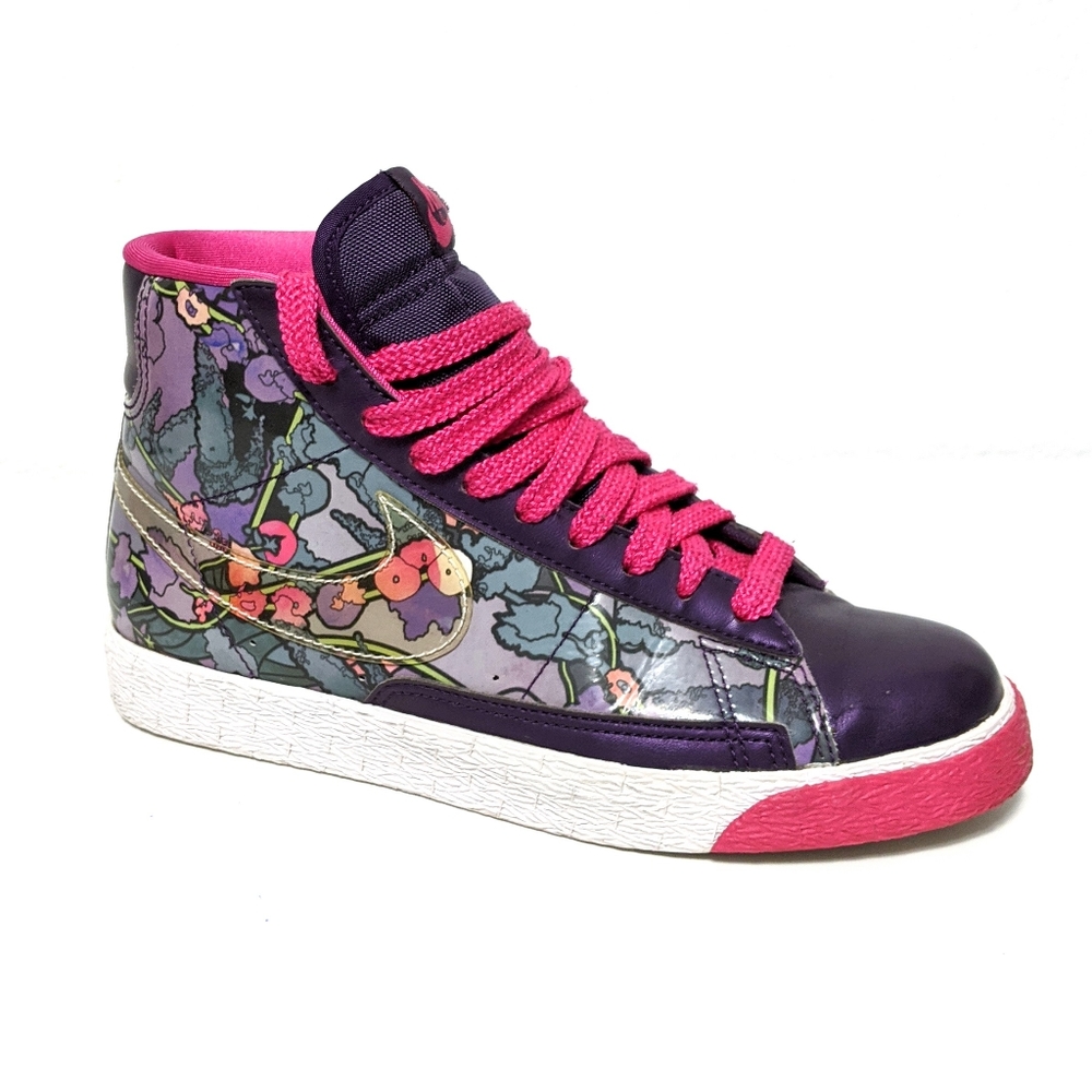 NIKE Blazer XB Floral High Top Sneakers 7
